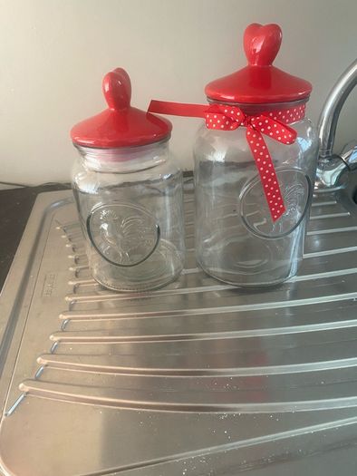 Storage jars Lott