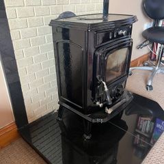 Solid fuel stove