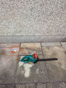 Hedge Trimmer Black and Decker GT25