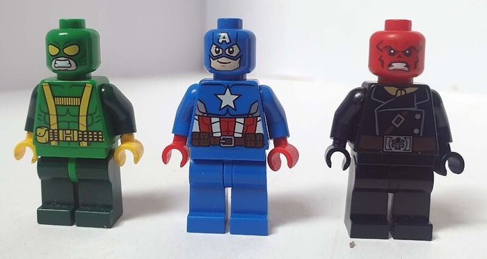Lego Marvel Superheroes 76017: Captain America Vs Hydra (2014) 100% Complete W/BOX