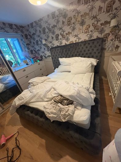king size bed