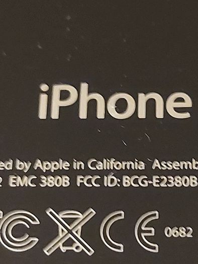Apple Iphone 4, Black, 8GB, in excellent condition, Vodafone network