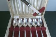 Vintage Art Deco boxed set of silver plated EPNS grapefruit knife and spoons