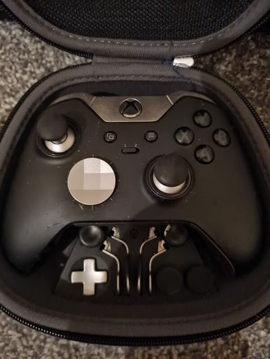 Xbox One 500GB Bundle - Elite Series 2 Controller