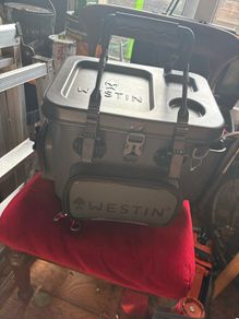 Westin lure box/bag