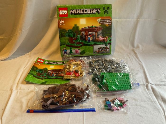 Lego Minecraft 21115