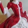 Lovely Royal Doulton Classics Victorian Christmas 8.5" Figurine Hn4675 Figure Image 5