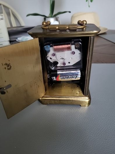 Carriage clock