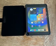 iPad 5th gen with sim
