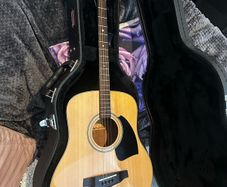 Tenor guitar