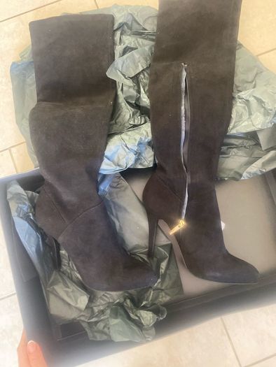 Karen Millen Suwde over the knee boots