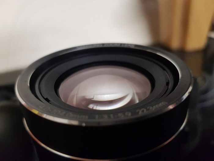 Samsung WB100 Camera