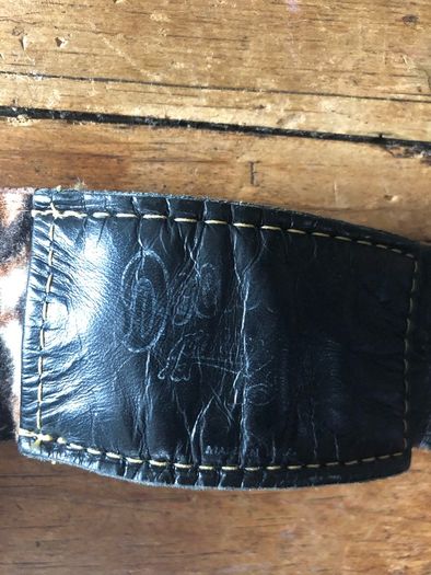2 x vintage guitar straps