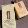 Clinique Dramatically Different Moisturizing Lotion Image 2