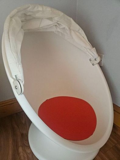 spinning egg chair