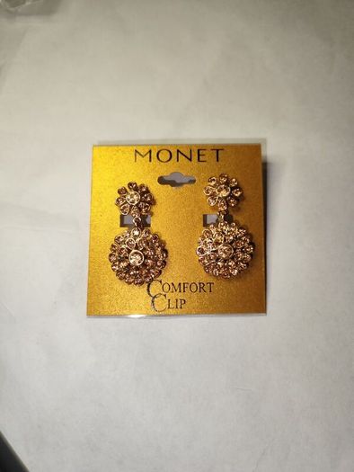 Monet clip on earrings