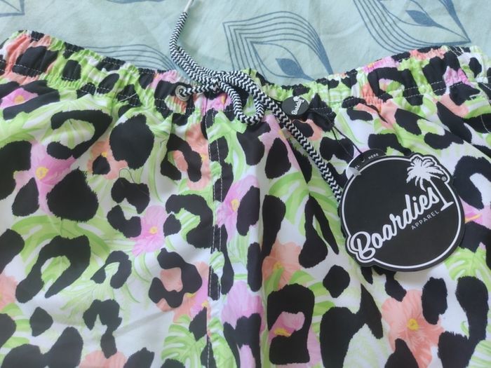 New Boardies Men's Swim Shorts Size M