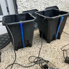 2 Hydroponic Pots