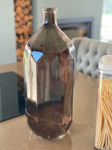 Glass bottle