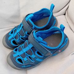 Trollkids Closed Toe Dandals Size UK 2.5/ EU 35