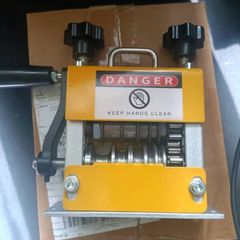 Small Manual wire cable copper stripping Machine/drill order, 6 channels 3-17mm, adjustable height razor wire razor wire drill for used cables, domestic and industrial single-pole wires