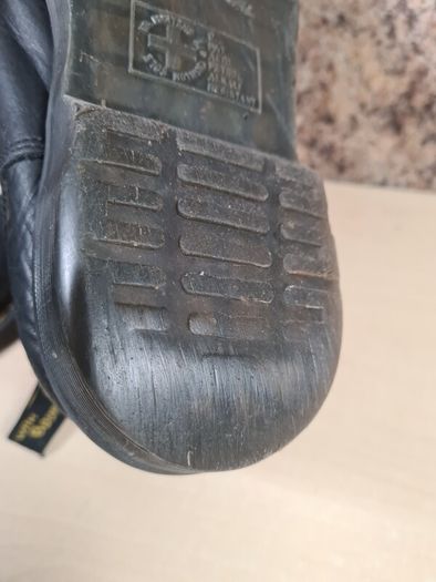 Mens Dr Martens 2976 Chelsea Boots  Black Leather Size Uk 11 Eu 46