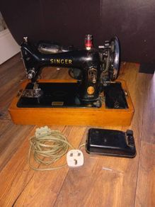 Singer sewing machine 99k