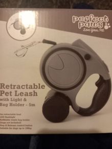 Retractable Pet Leash BNWT