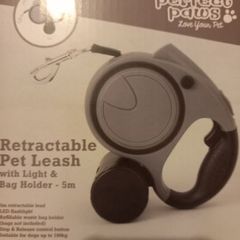Retractable Pet Leash BNWT