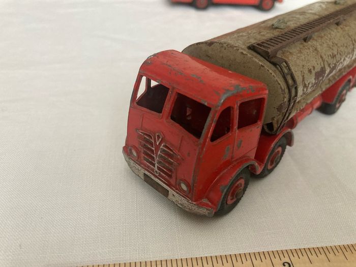 Dinky 504. Fidel 14 ton tanker. 1952/57. Rare fawn tank.