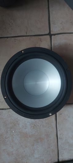 Subwoofer speakers