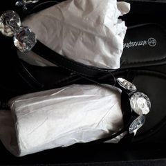 New black flip flip shoes