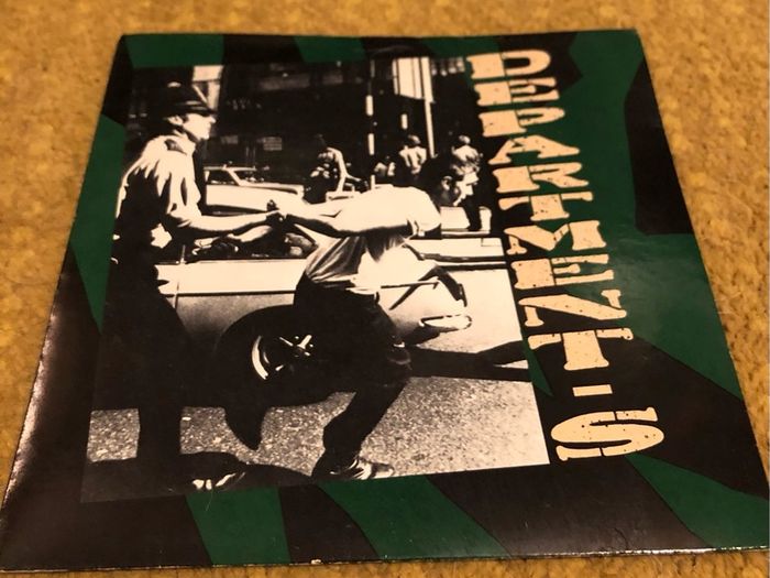 Department S - Going Left Right (1981) 7"