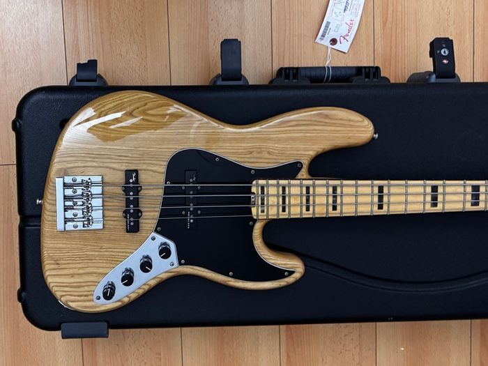 2016 Fender American Elite Jazz Bass, 4-string
