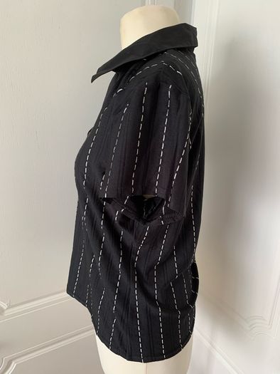 BNWT Black Pinstripe Top, size 12
