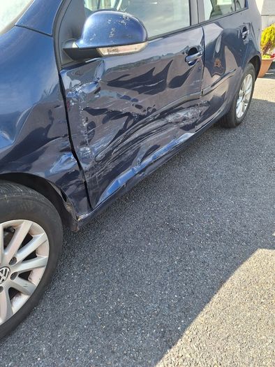 Volkswagen Golf 1.9 Tdi  08 breaking for parts