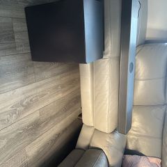 LG USC9S soundbar and subwoofer