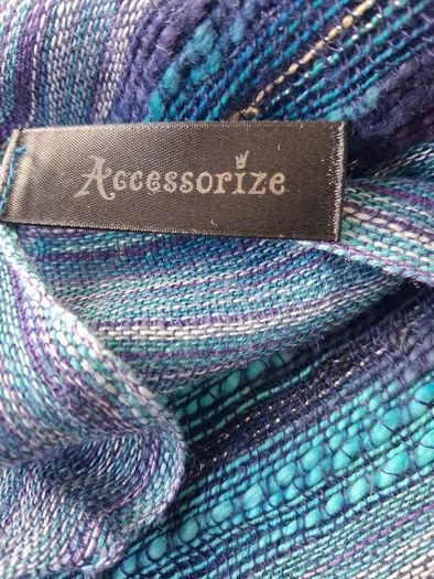 Beautiful Textured Scarf/Shawl from Accessorize New