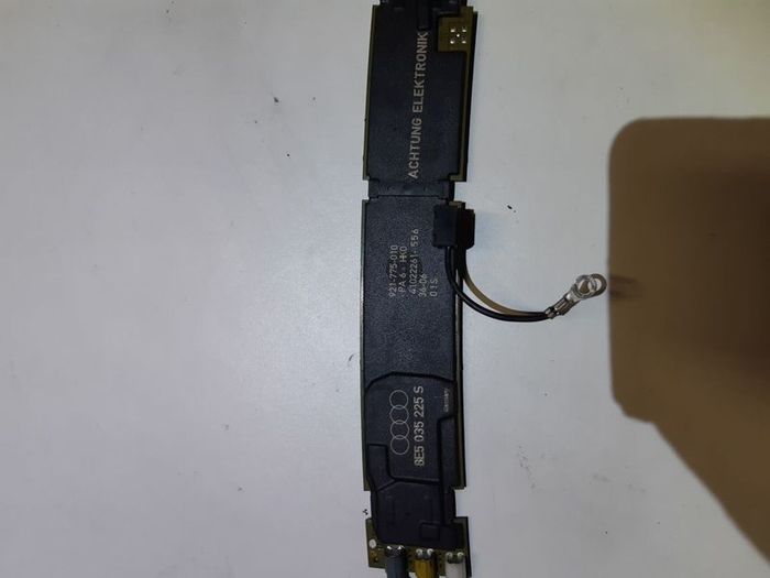 Audi A4 B6 B7 Radio Antenna Aerial Signal Amplifier 8e5035225s