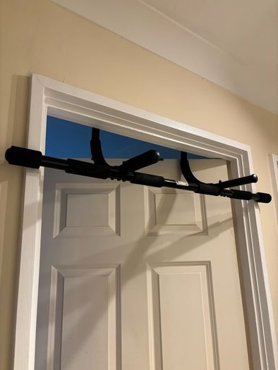 Bench + Pull-up Bar
