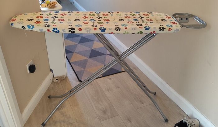Vileda Folding Ironing Board