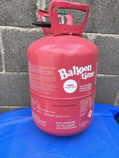 emty gas bottle