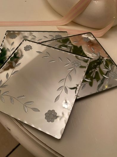 ShabbyChic Set of 3Mirror Bases 5euro