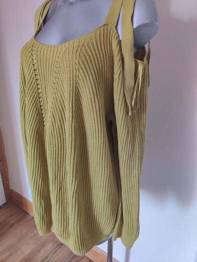 River Island lime cold shoulders oversized jumper would fit up to size UK22 EU50 Postage included