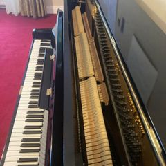U1 Yamaha Upright Acoustic Piano