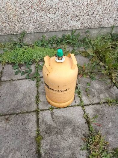 gas cylinder