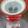 Vintage weighing scales Image 2