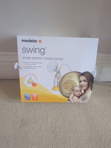 Medela Swing Single Electric Breast Pump Package