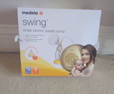 Medela Swing Single Electric Breast Pump Package
