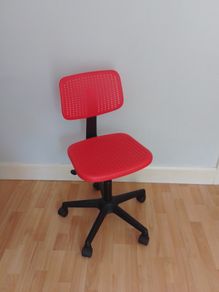 Desk chair
